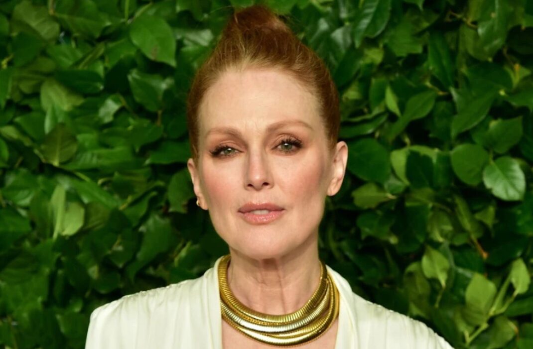 (Фото) Познатата црвенокоса актерка не се плаши да го покаже своето лице без ниту малку шминка