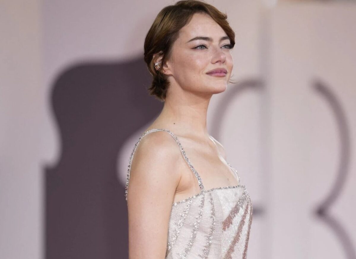 (Фото) Толку едноставна, а толку убава - Луј Витон знаеше за кого да шие фустан за посебната филмска вечер