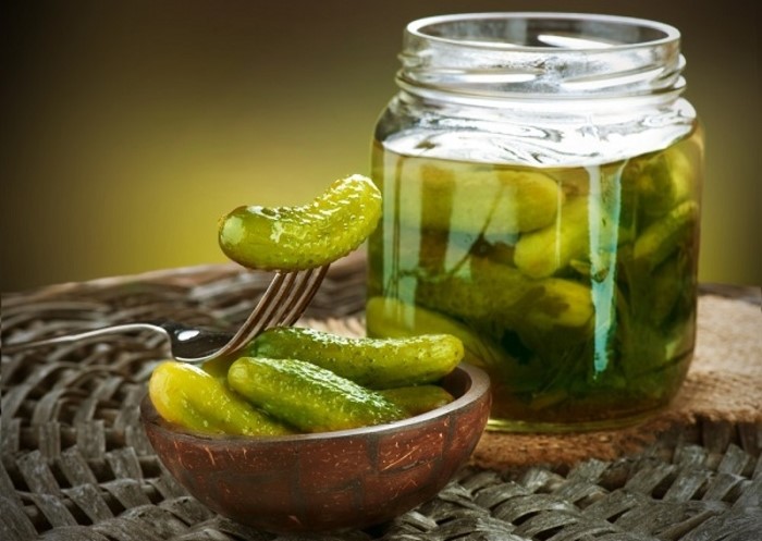 Што се случува со вашето тело ако јадете кисели краставички секој ден?