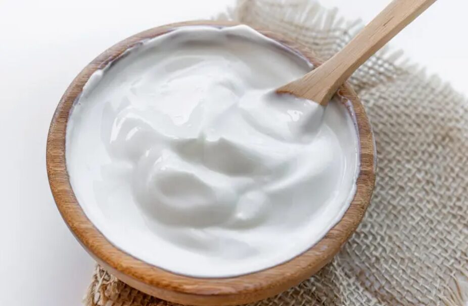 Што се случува со вашето тело кога консумирате грчки јогурт секој ден?