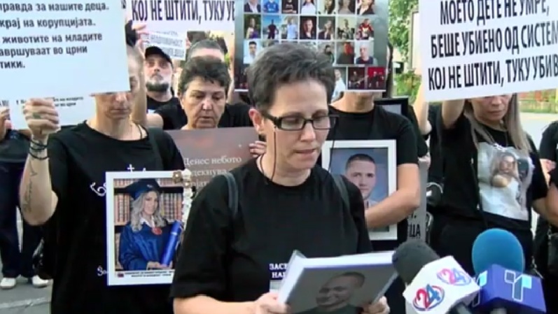 „Корумпираната држава ни ги украде децата“, потресни сцени на маршот во Кочани