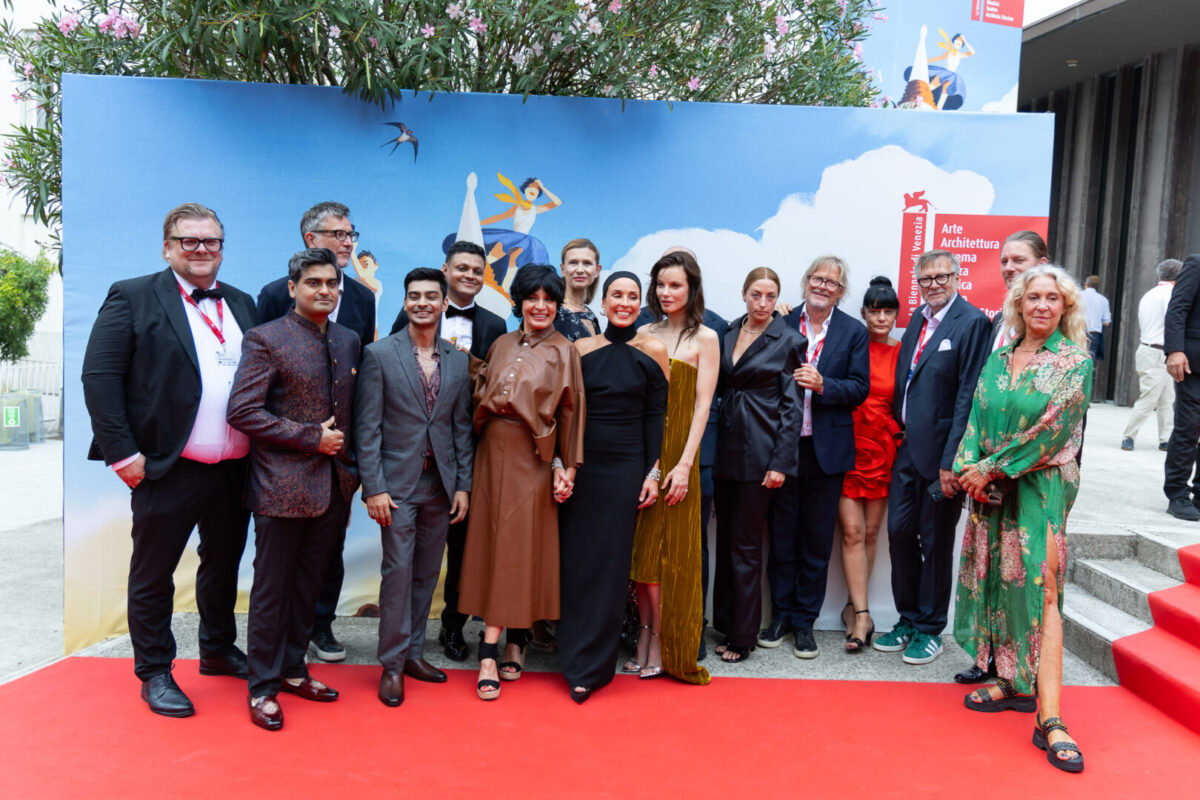 „Мајка“ на Теона Стругар Митевска со триумфална светска премиера во Венеција