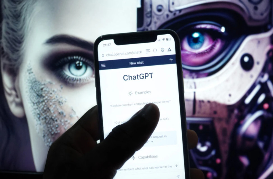 ChatGPT воведува ограничувања за малолетници