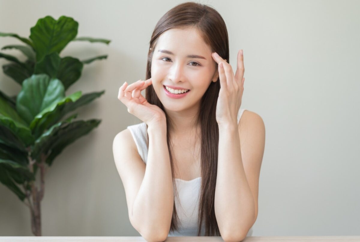 Јапонскиот метод за чистење на лицето е сè попопуларен: затоа жените имаат порцелански изглед