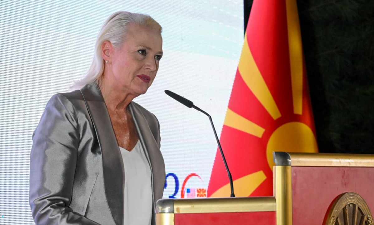 Агелер по повод 30 години дипломатски односи: Македонија и САД покажаа што значи вистинско пријателство