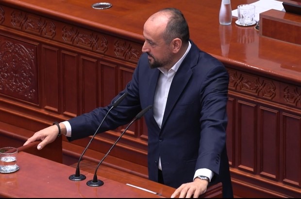 Битиќи: Со ново задолжување ДПМНЕ ја потврди негрижата за граѓаните