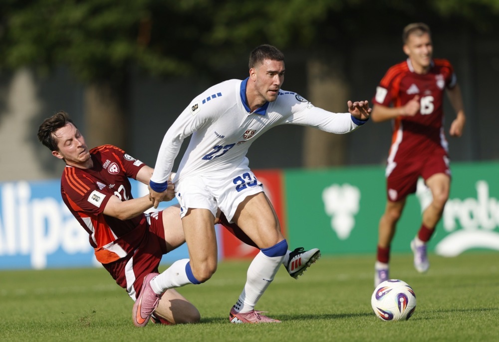 (Видео) Србија се коцкаше, но победи во Летонија