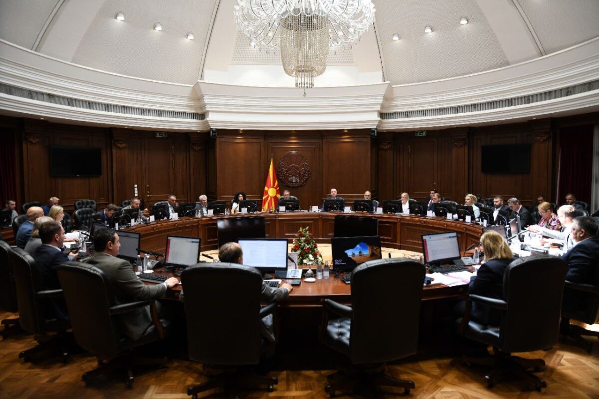 Влада: Усвоена информација за склучување на договор за соработка помеѓу Железници инфраструктура и Јавното тело на Министерството за транспорт на Обединетото Кралство