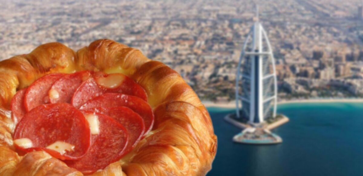 Дубаи повторно диктира трендови: инфлуенсерите луди по кроасан пицата