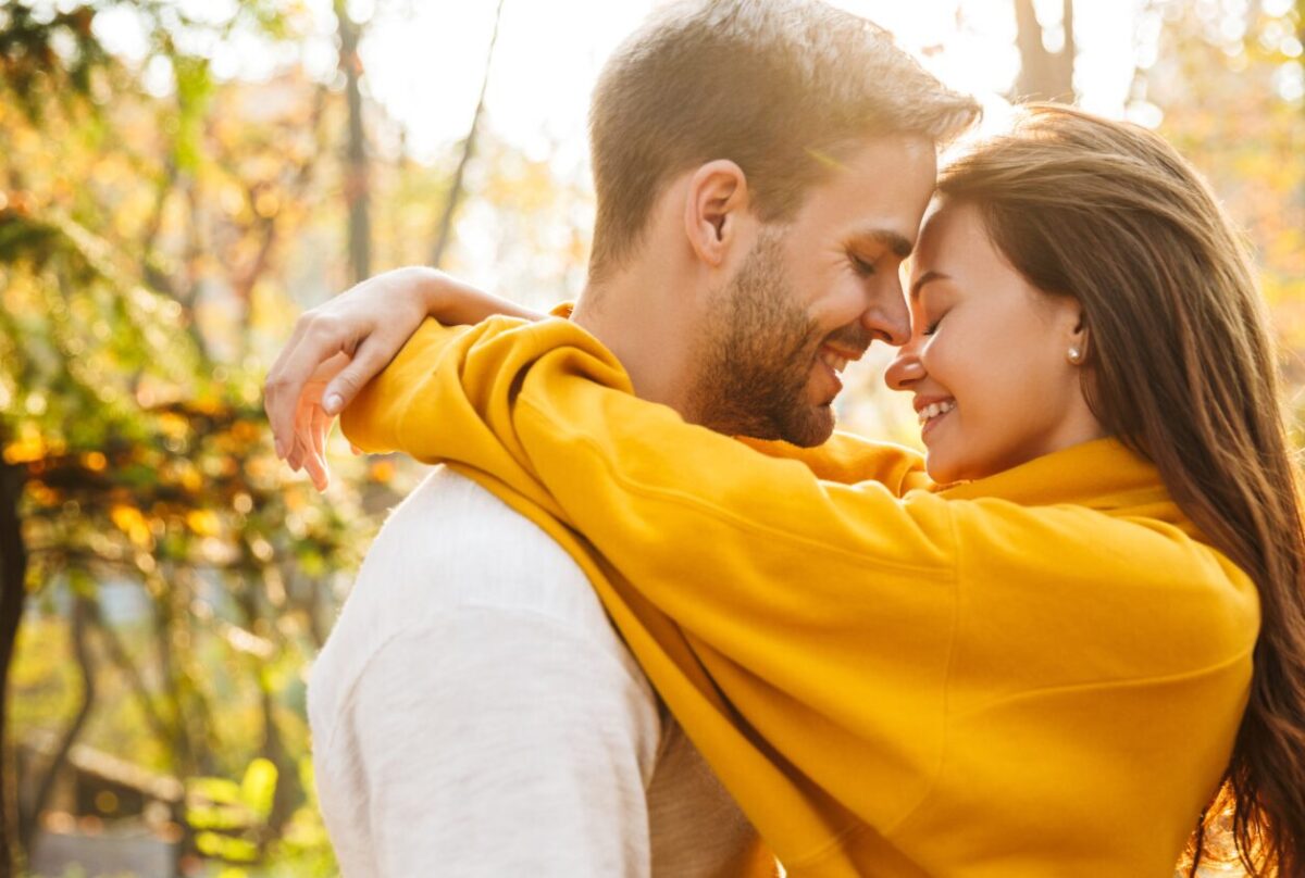 Експлозиите во нивната врска не умираат: најсилната страст меѓу хороскопските парови