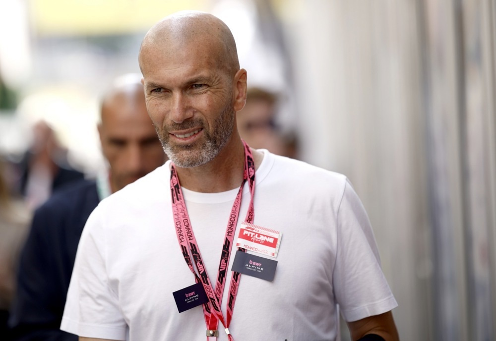 Зиден е пред портите на Фенербахче