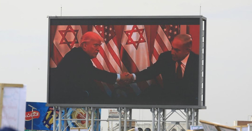 Израелските семејства на заложниците испратија писмо до Трамп: „48 од нив треба да се вратат дома“