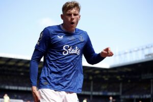 Ливерпул се вклучи во трката со Манчестер Јунајтед за Англичанец вреден 65 милиони фунти