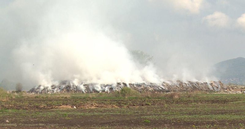 Локалната власт е одговорна за одржување на депонијата во Струга, порача Министерството за животна средина