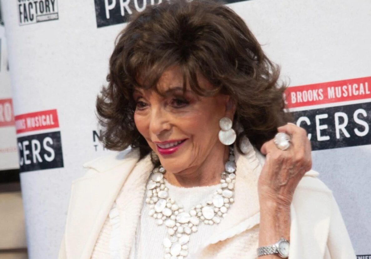 Малкумина знаат да ги „носат“ своите години како Џоан Колинс: таа уште еднаш докажа дека е дива - дури и на 93 години