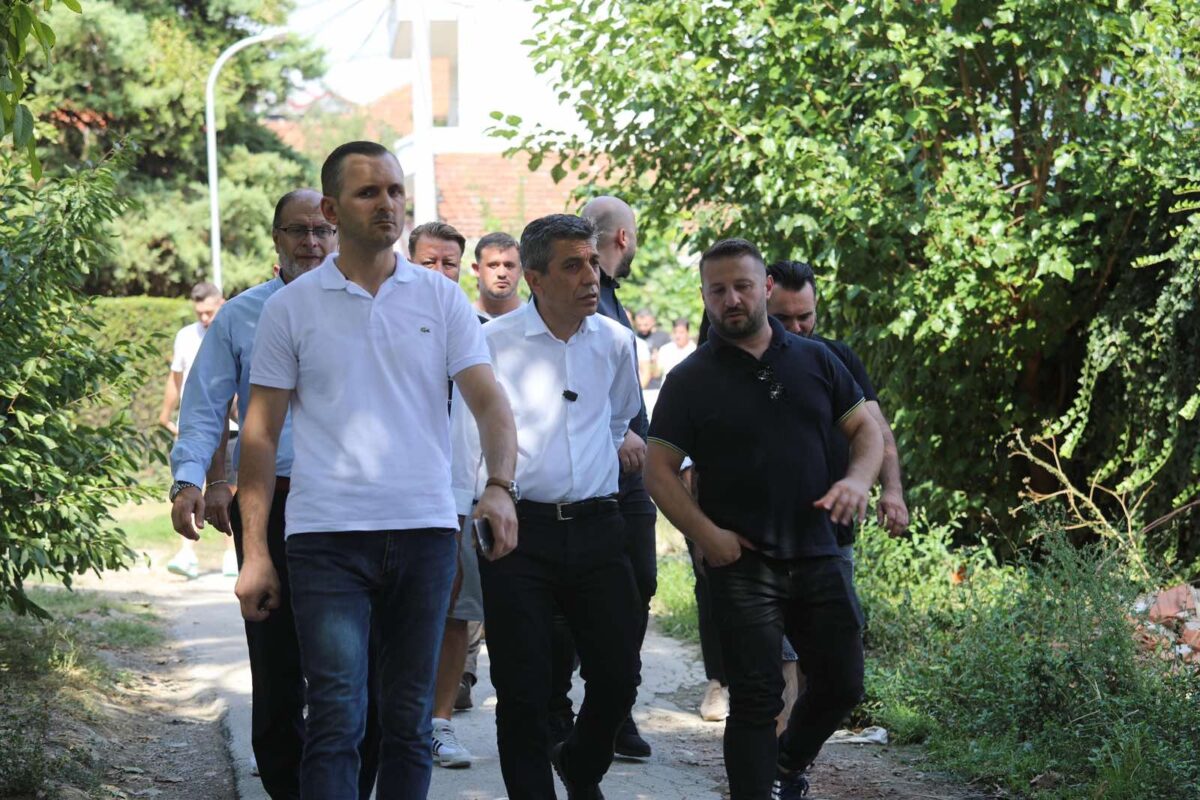 Меџити: Работа, не зборови-започнува целосна реконструкција на улицата „Банатска“ во Чаир!