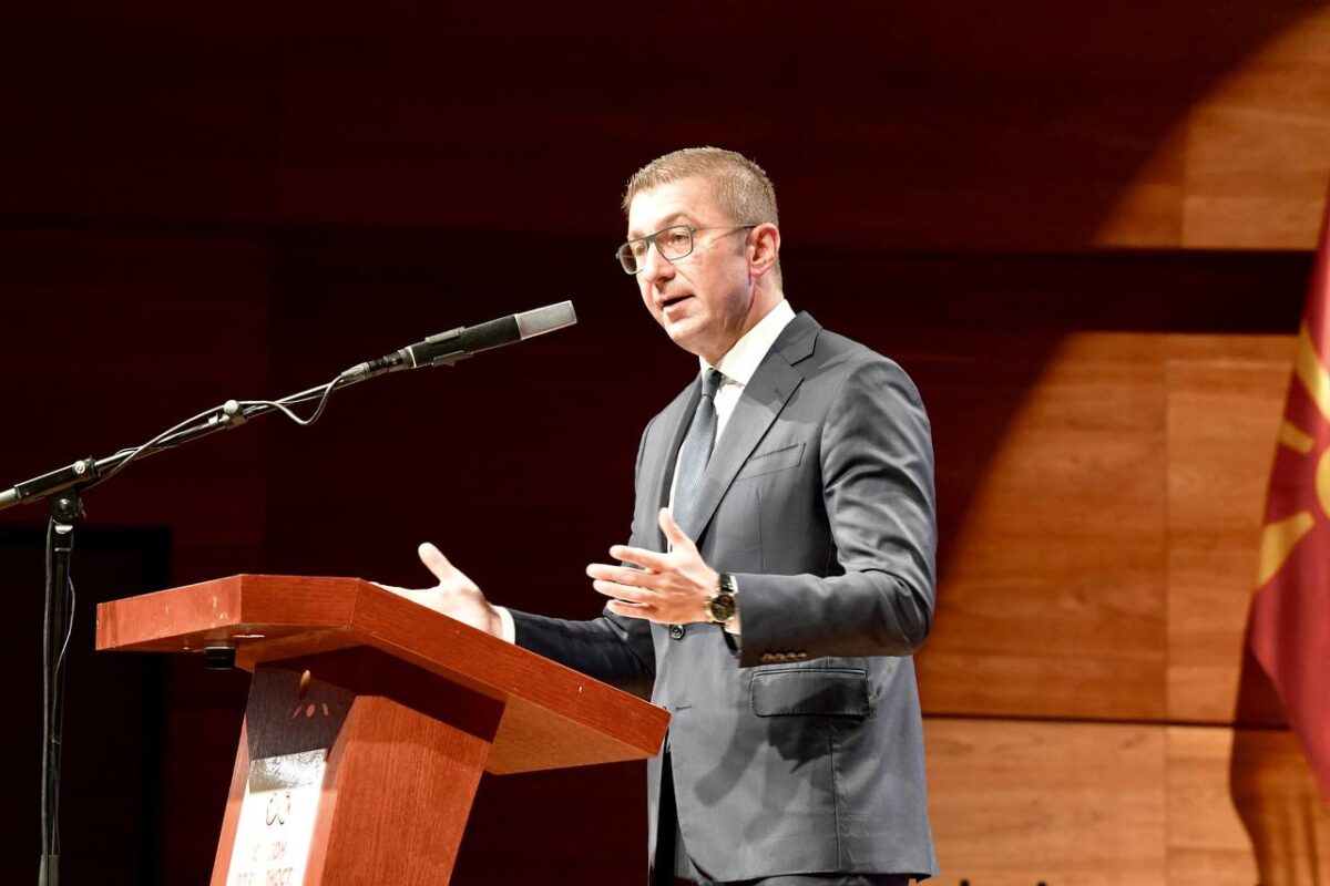 Мицкоски за прислушуваните материјали: Ме следеле мене, но и моите деца, речиси исти луѓе блиски до некоја мината власт, оперираат со системот