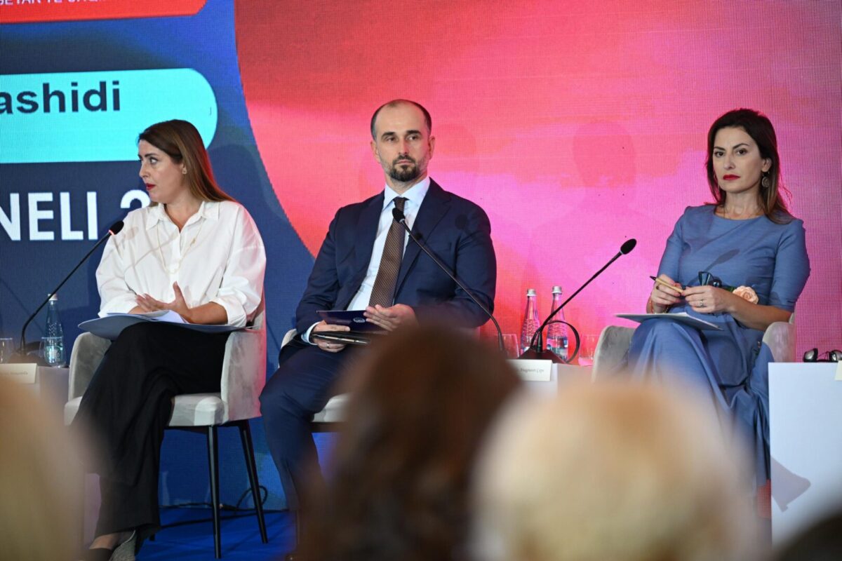 Муртезани на панел за улогата на Албанците во регионалната соработка и европската интеграција