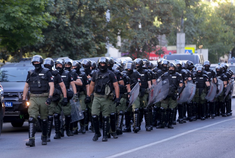 Над 126.000 луѓе присуствуваа на 111 собири против блокадите