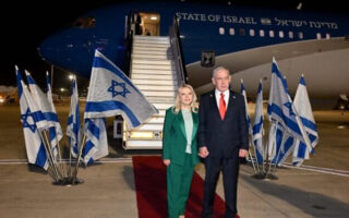 Нетанјаху лета до Њујорк по подолга рута поради страв од апсење