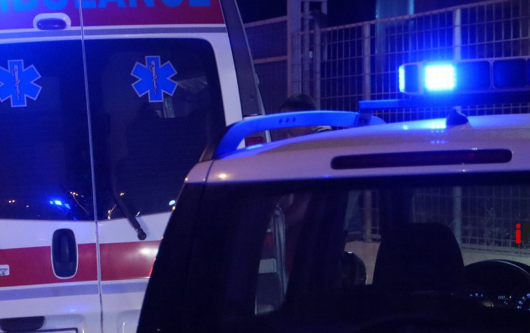 Пет лица повредени, една жена во критична состојба во сообраќајка во Скопје