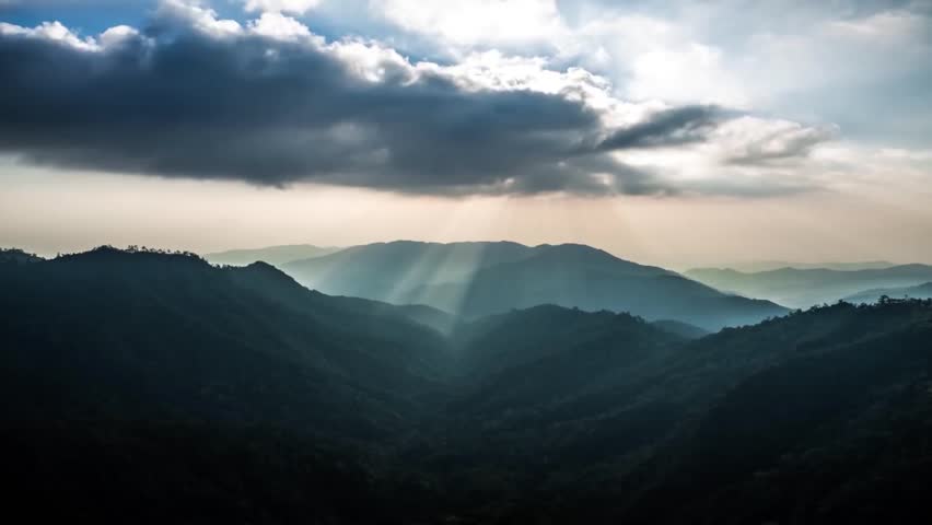 Променливо облачно со сончеви периоди, максималната температура до 24 степени