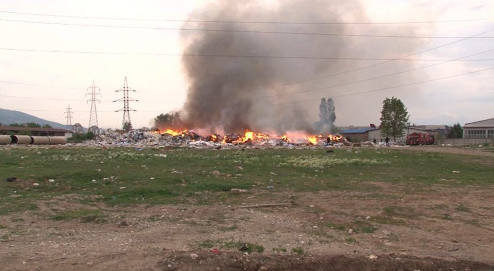 Против три лица поднесено обвинение за депониите во Вардариште: ОЈО Скопје постапува и во други предмети за загaдување со отпад