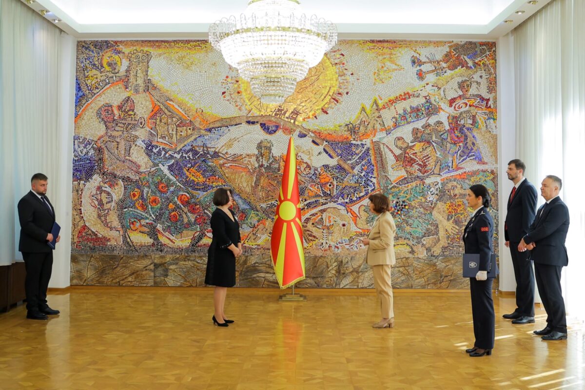 Сиљановска-Давкова ги прими акредитивите на новоименуваната амбасадорка на Словачка, Ивета Хрицова