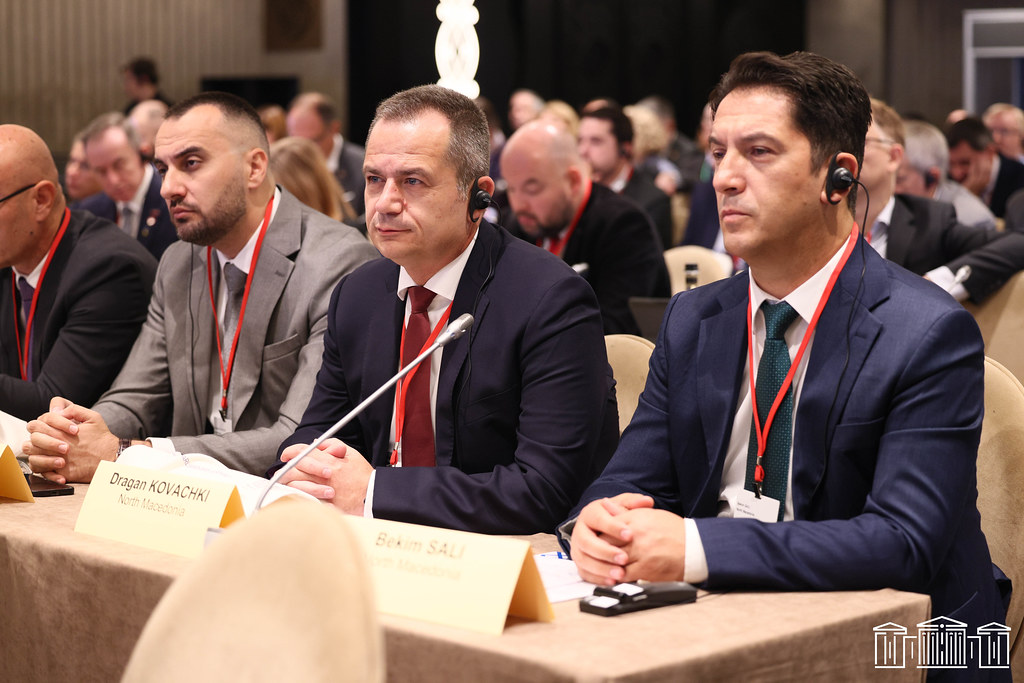 Собраниска делегација на 108. Рос-Рот семинар во Ереван