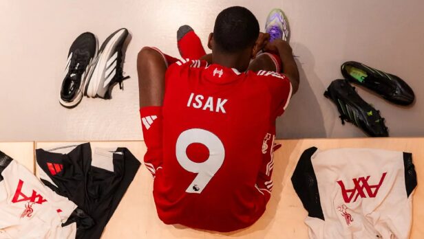 Топ 10 трансфери – Исак ја предводи листата