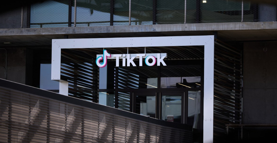 Трамп го продолжи рокот за продажба на TikTok до 16 декември