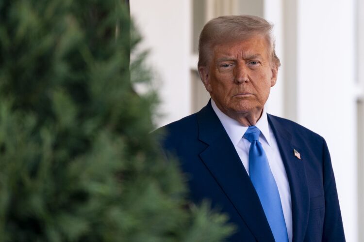 Трамп му се закани на Авганистан