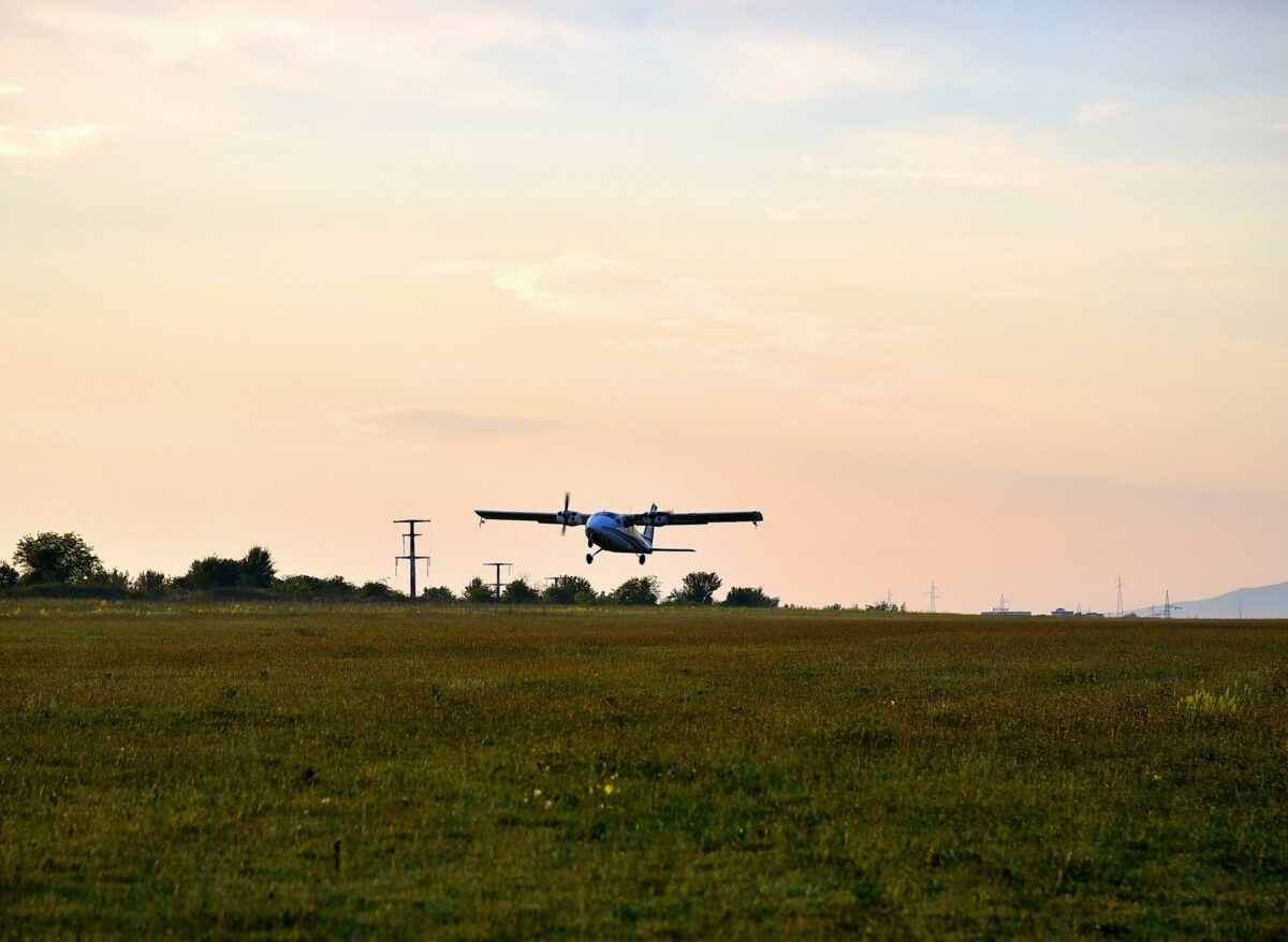 Утре авионска дезинсекција против ларви од комарци во Скопје