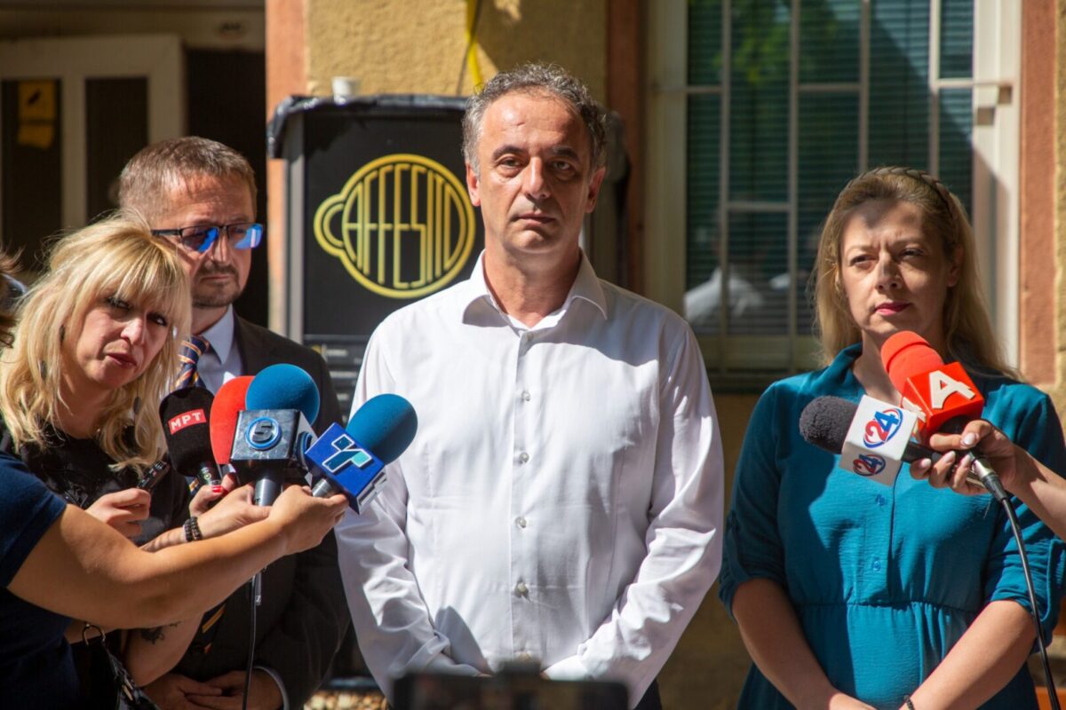 Учениците од училиштата во близина на Трубарево една недела ќе следат настава онлајн, кажа Алиу