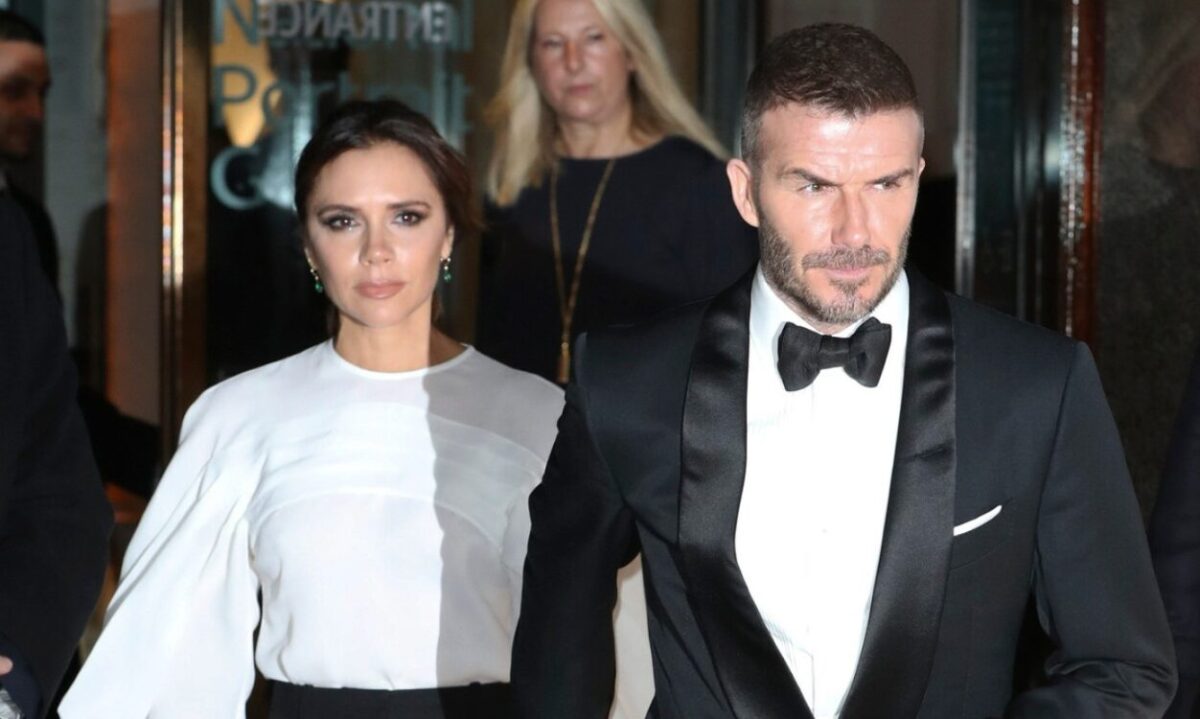 (Фото) Викторија објави фотографија од речиси голиот Дејвид Бекам, коментарите се нижат