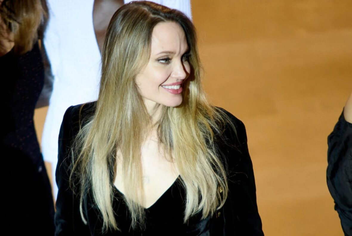 (Фото) Дури и во наједноставната облека, таа ги засени сите други