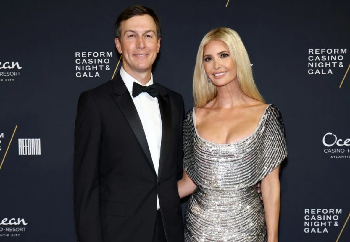 (Фото) Кога дама провоцира - сè гори: Иванка Трамп во проѕирен фустан