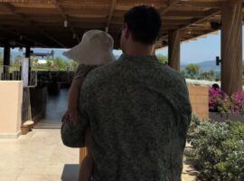 (Фото) Милош Биковиќ одмора со сопругата и синот на море