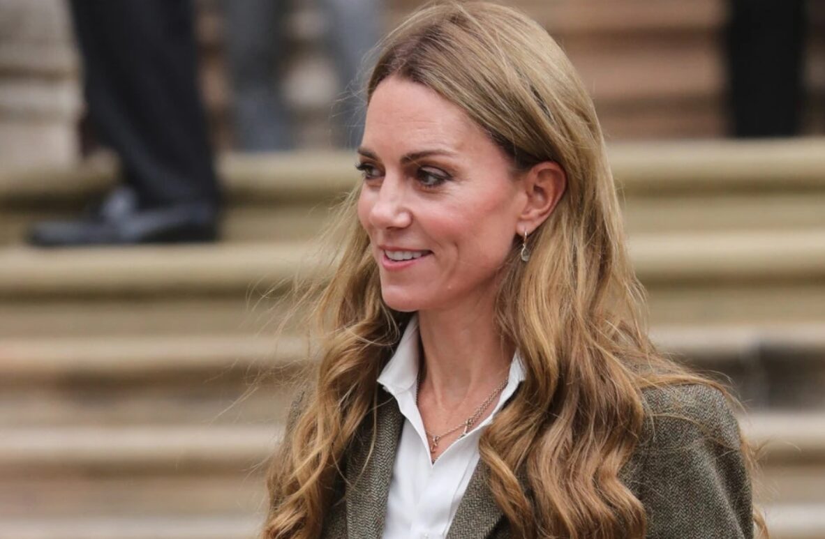 (Фото) Поранешниот стилист на принцезата Дајана ја брани Кејт Мидлтон: „Шокиран сум од количината злонамерни коментари“