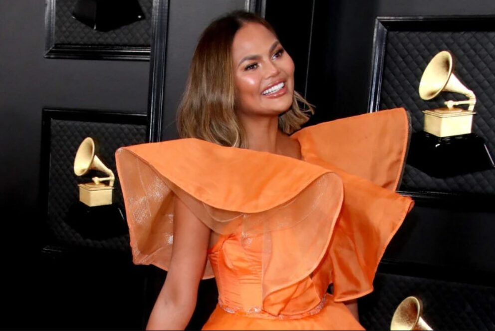 (Фото) „Бев заробена во своето тело“: модел ослабе 40 килограми, а потоа ја откри вистината