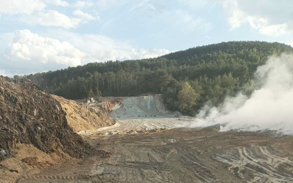 Чадењето од Дрисла значително намалено, останува да се догасне третина од површината
