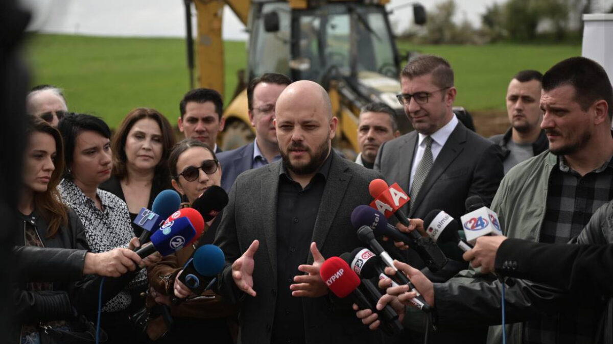 3.000 денари за секое новородено дете во општина Бутел, најави Костовски