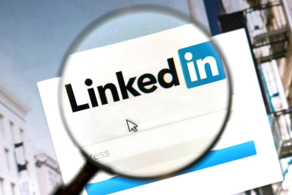LinkedIn користи сметки на членови за обука на вештачка интелигенција