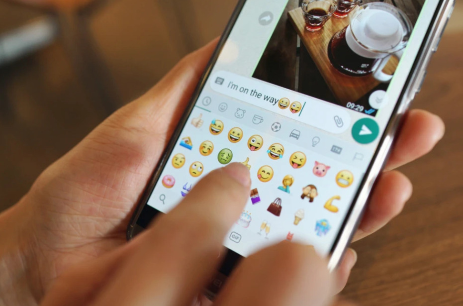 WhatsApp има нова функција: Повеќе не ви е потребен Google Translate