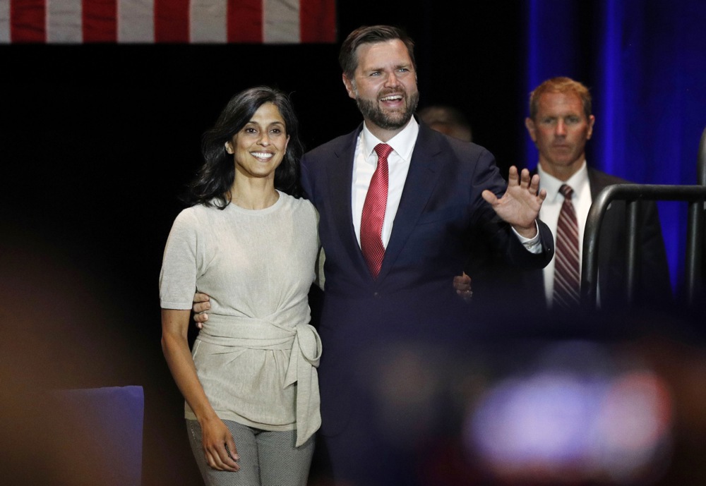 Џ. Д. Венс се надева дека неговата сопруга ќе стане христијанка