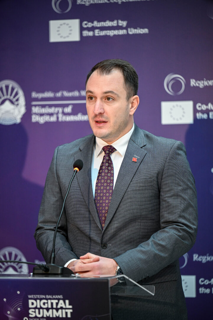 Андоновски: Работиме на воведување „роаминг како дома“ со Европската Унија