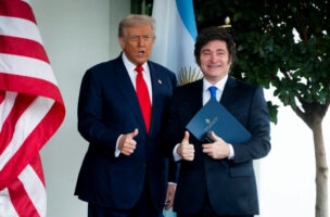 Аргентинците излегуваат на избори, Трамп порача: Ако не победи Милеј, нема ни долар помош