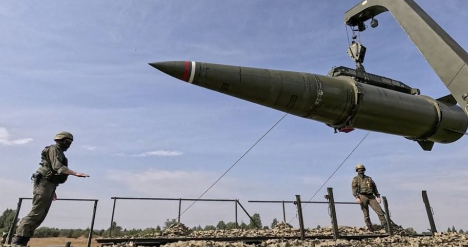 Белорусија ќе распореди руски ракетни системи „Орешник“ на своја територија