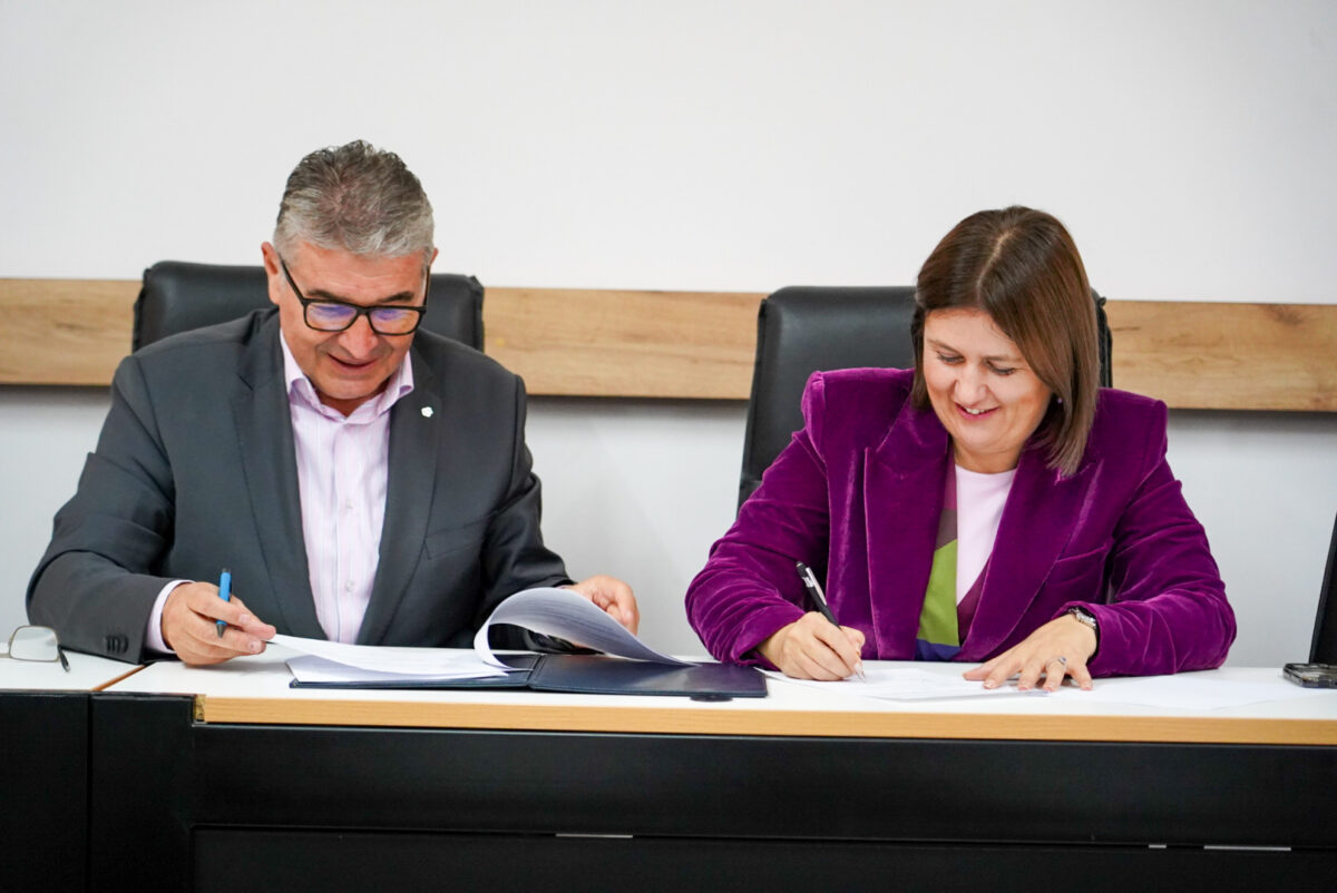 Божиновска: Вратите на Министерството се отворени за студентите – потпишан Меморандум со Машинскиот факултет