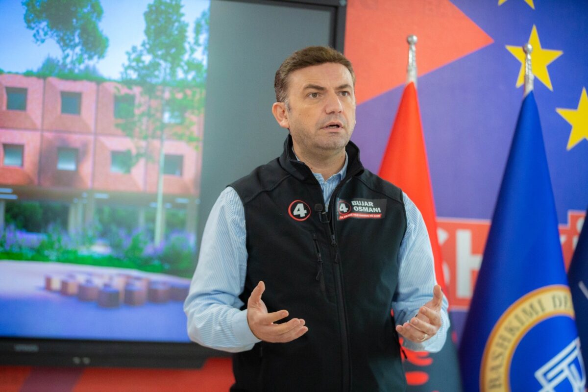 Бујар Османи му ја честита на Изет Меџити победата во Чаир